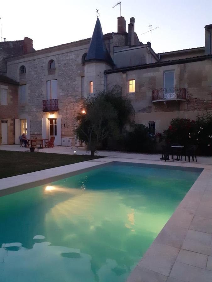 Le Cerisier Bed & Breakfast Sainte Foy la Grande Bagian luar foto